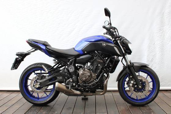 YAMAHA MT-07 ABS YAMAHA MT-07 ABS